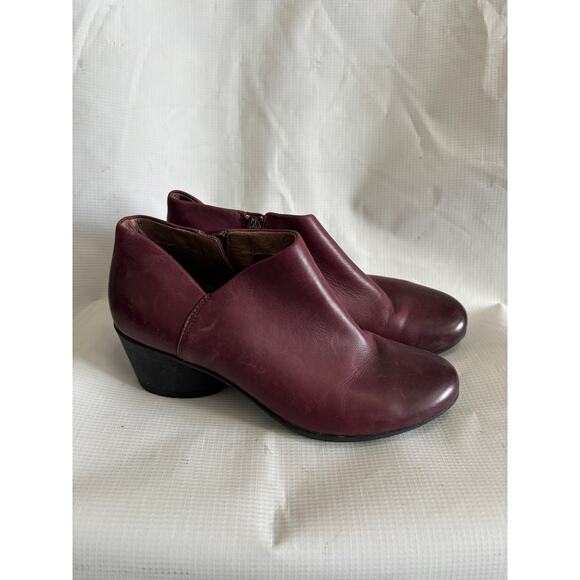 Dansko Shoes - Dansko Raina Red Wine Burnished Leather Ankle Booties Size 39 / 9